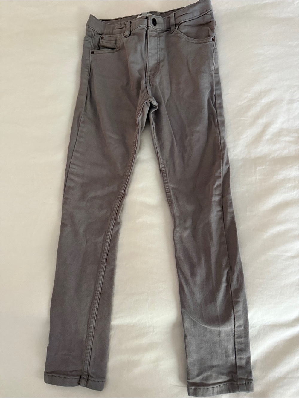PAIR OF LIMITED EDITION TUTTO PICCOLO SIZE 8 KHAKI-STYLE SKINNY JEANS
